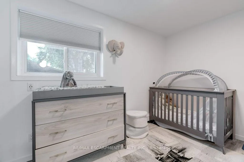 Photo 26 of 636 West Oval Drive, Burlington, Bayview — HOMEH