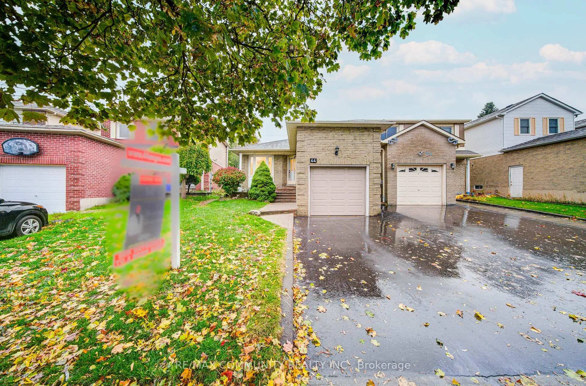 Photo 1 of 44 Angus Drive, Ajax, Central — HOMEH