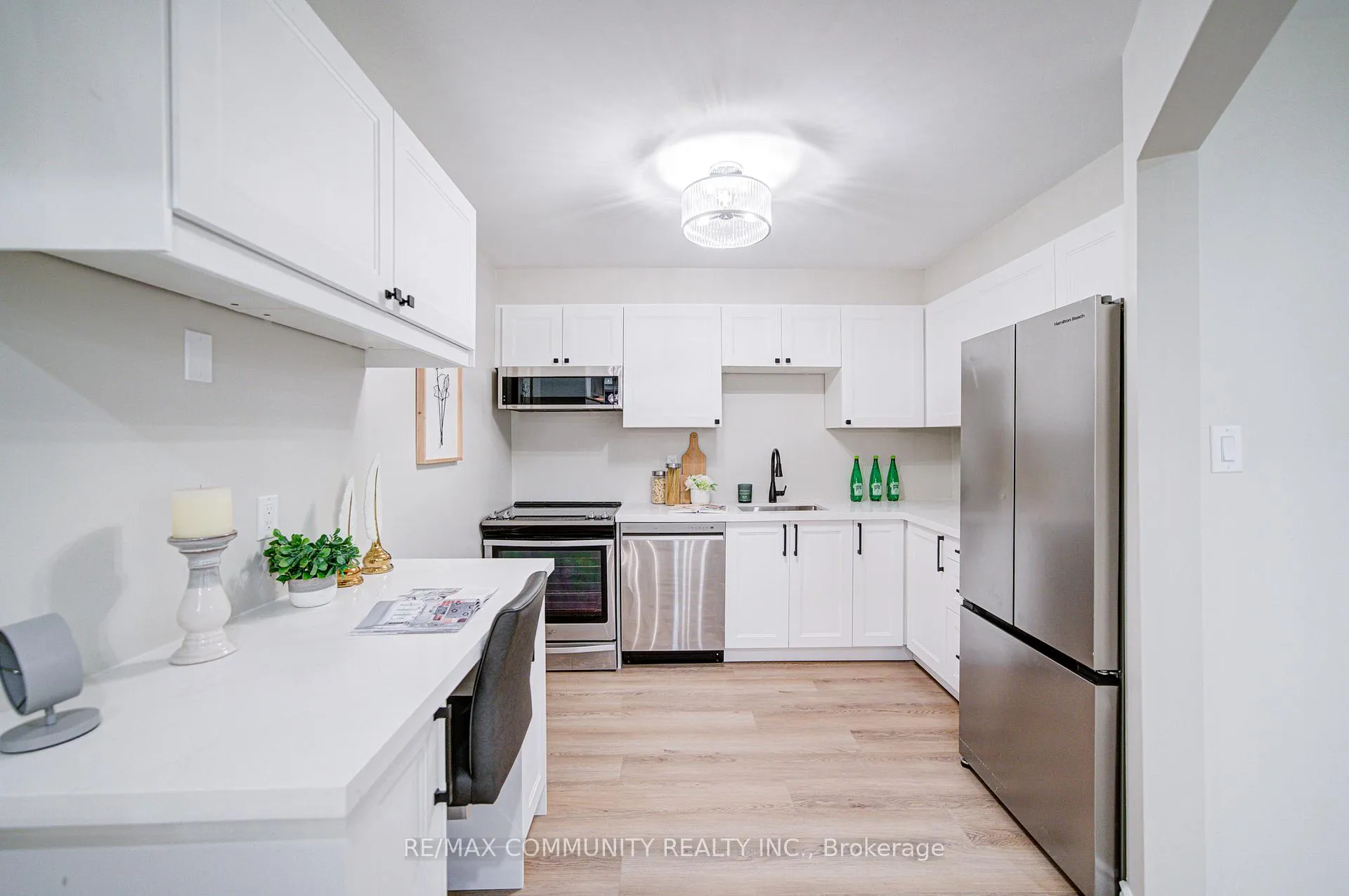Photo 14 of 44 Angus Drive, Ajax, Central — HOMEH