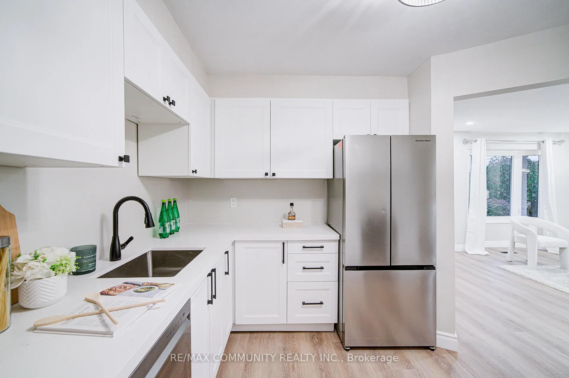 Photo 17 of 44 Angus Drive, Ajax, Central — HOMEH