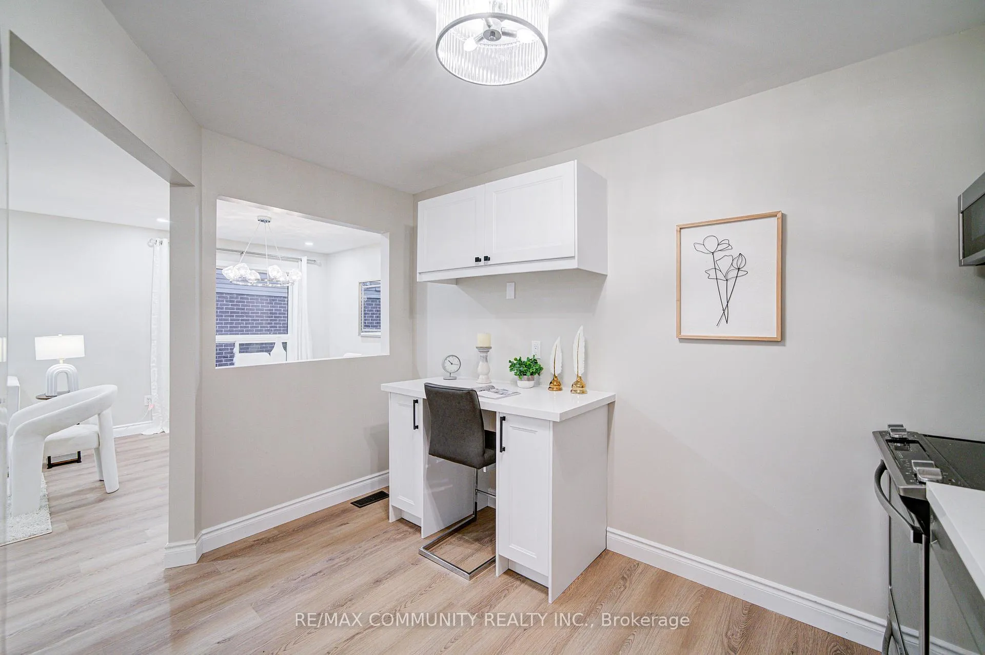 Photo 18 of 44 Angus Drive, Ajax, Central — HOMEH