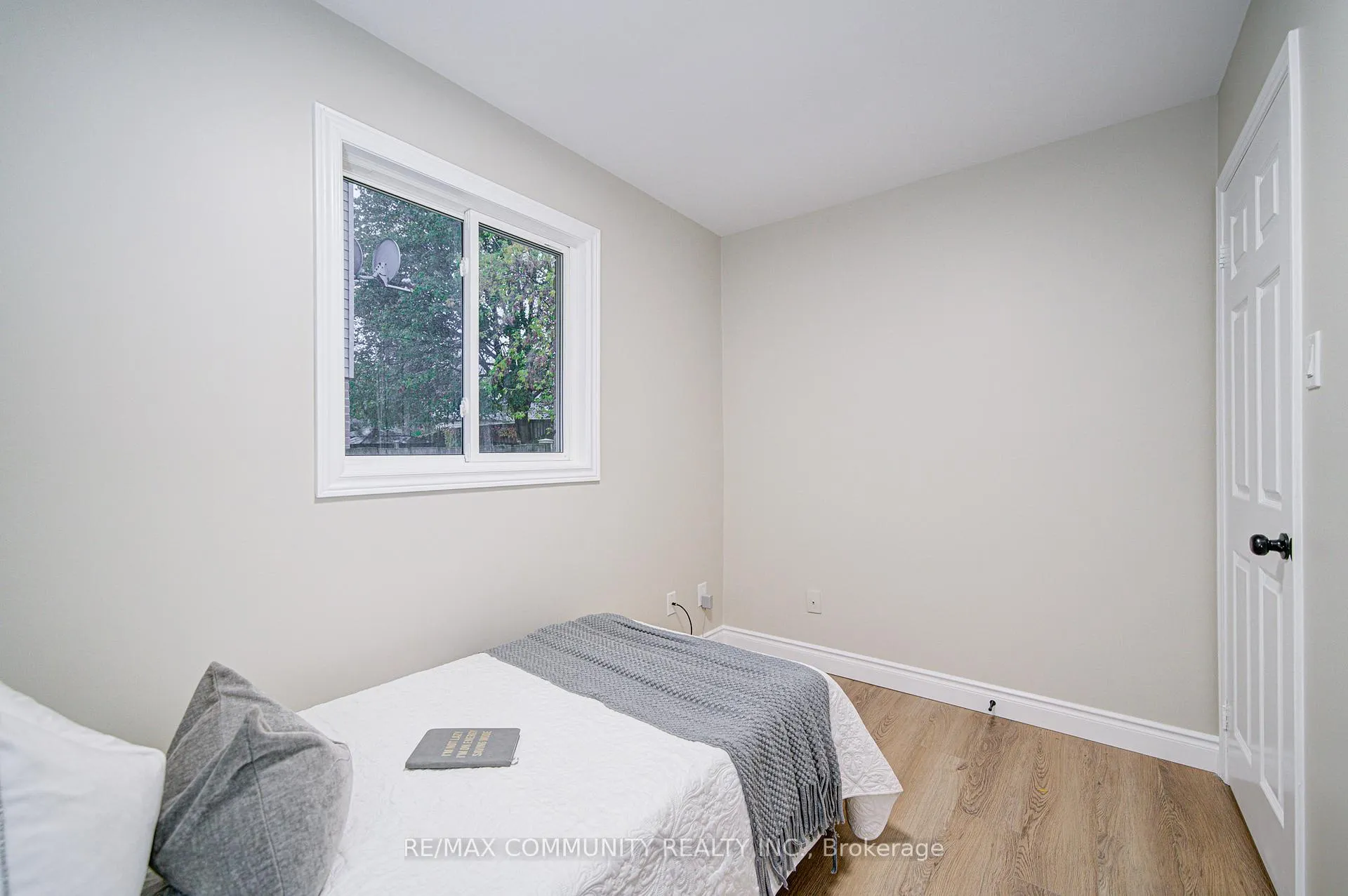 Photo 23 of 44 Angus Drive, Ajax, Central — HOMEH