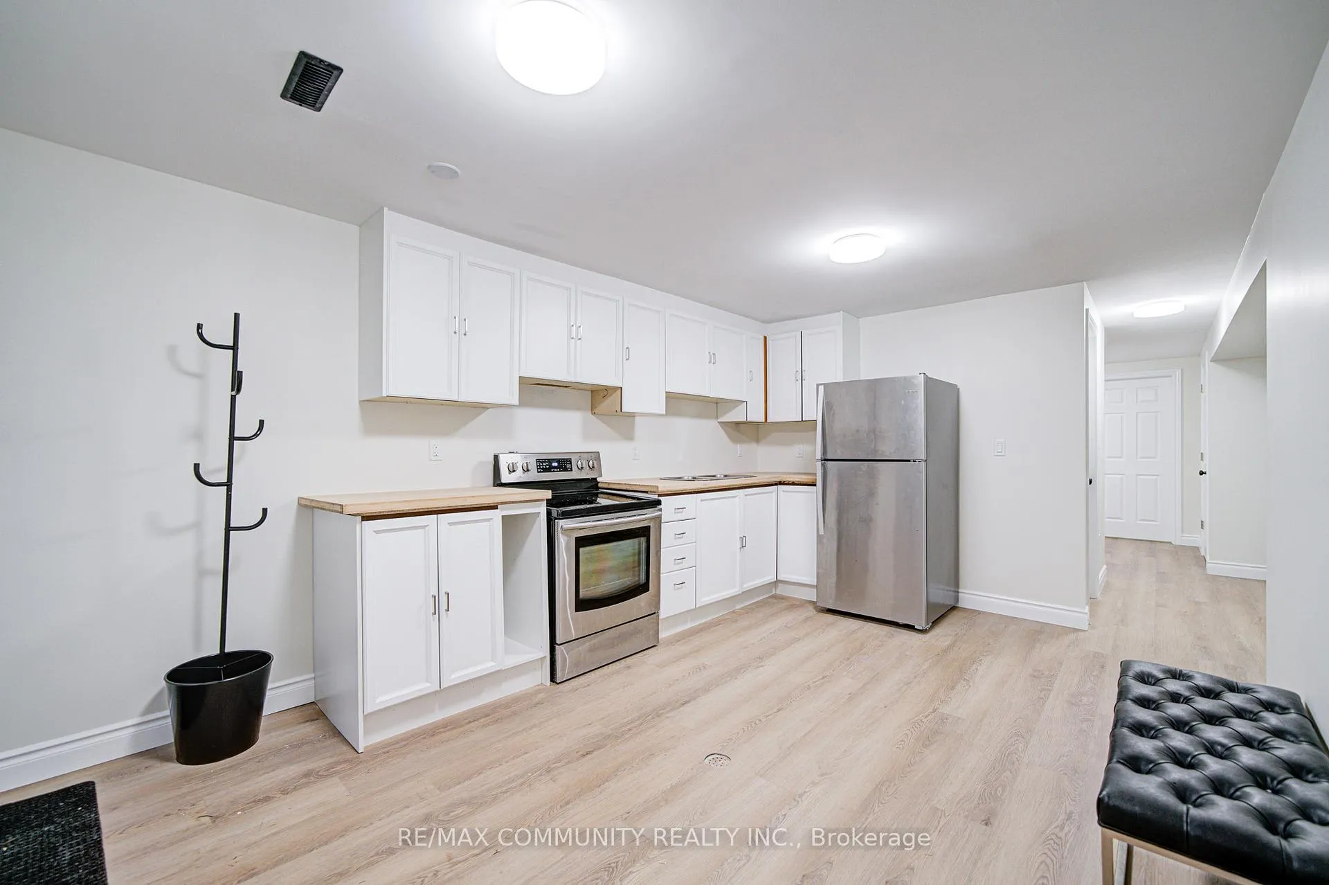 Photo 40 of 44 Angus Drive, Ajax, Central — HOMEH
