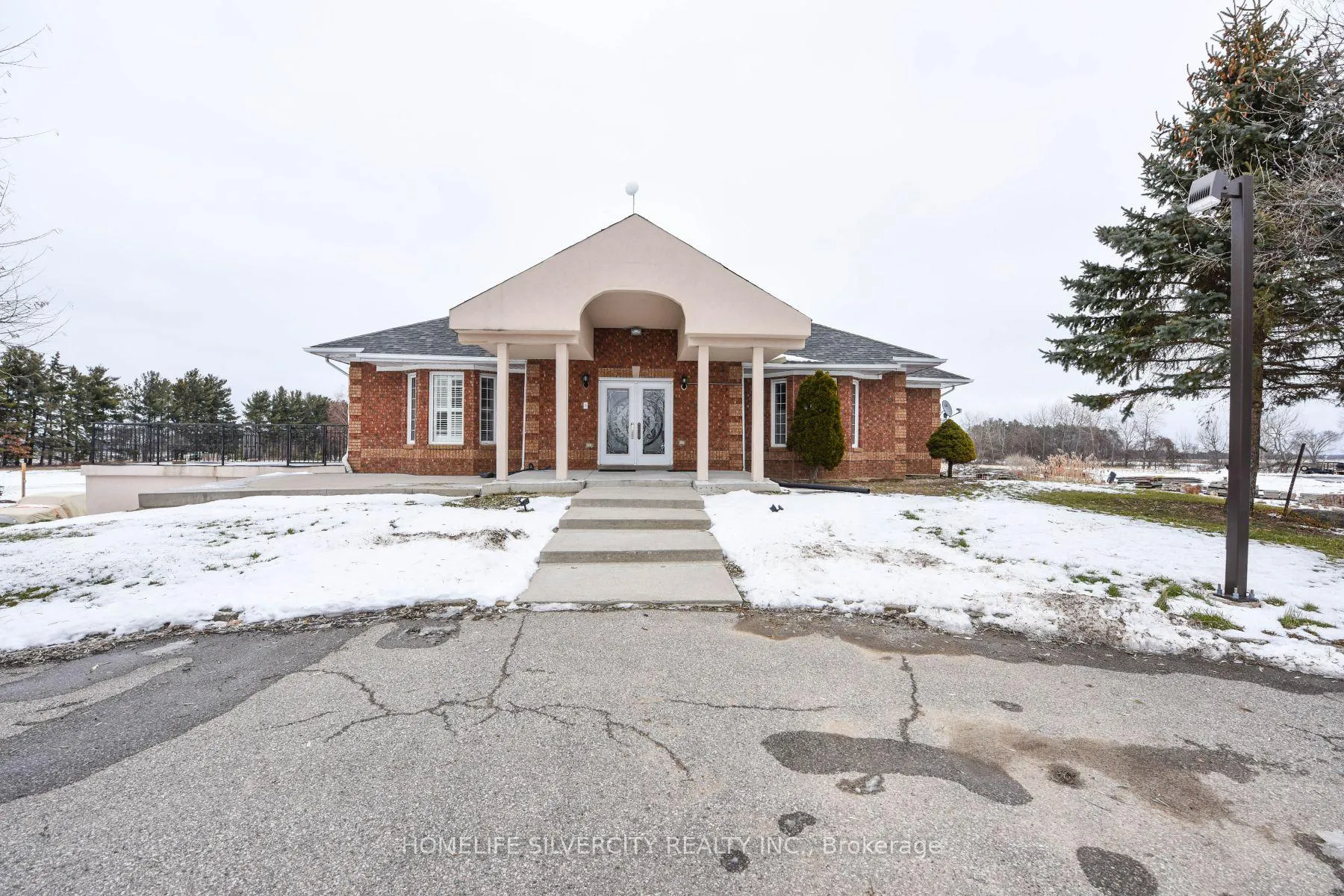 Photo 1 of 14707 Dixie Road, Caledon, Rural Caledon — HOMEH