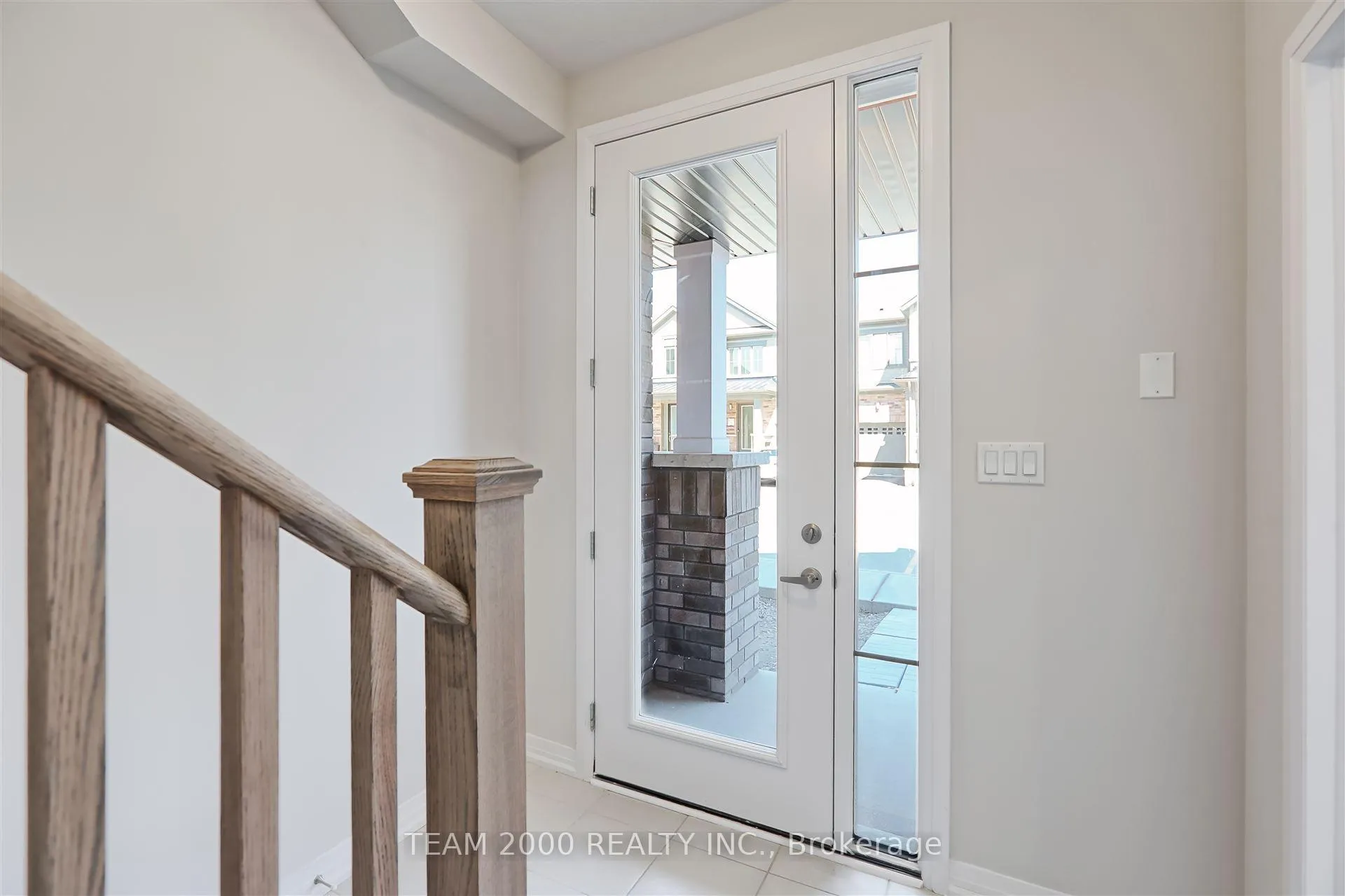 Photo 3 of Unit 22, 400 Newman Drive S, Cambridge — HOMEH