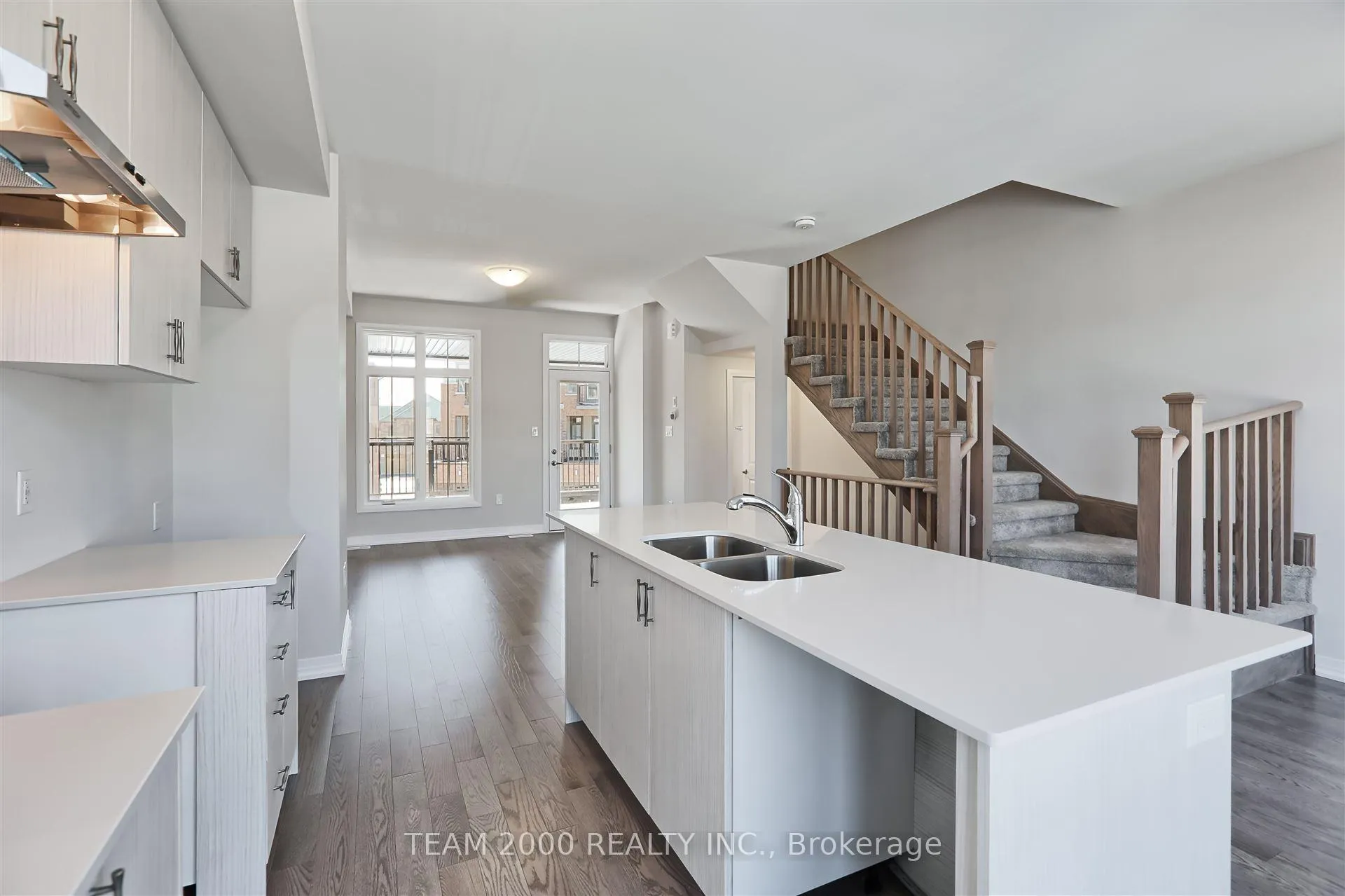 Photo 9 of Unit 22, 400 Newman Drive S, Cambridge — HOMEH