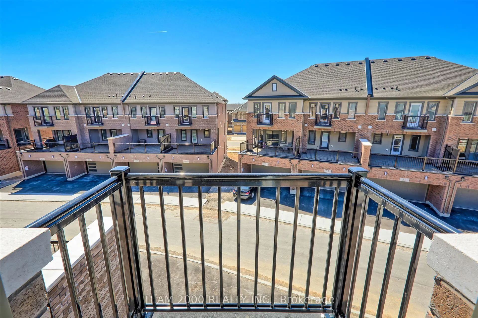 Photo 11 of Unit 22, 400 Newman Drive S, Cambridge — HOMEH