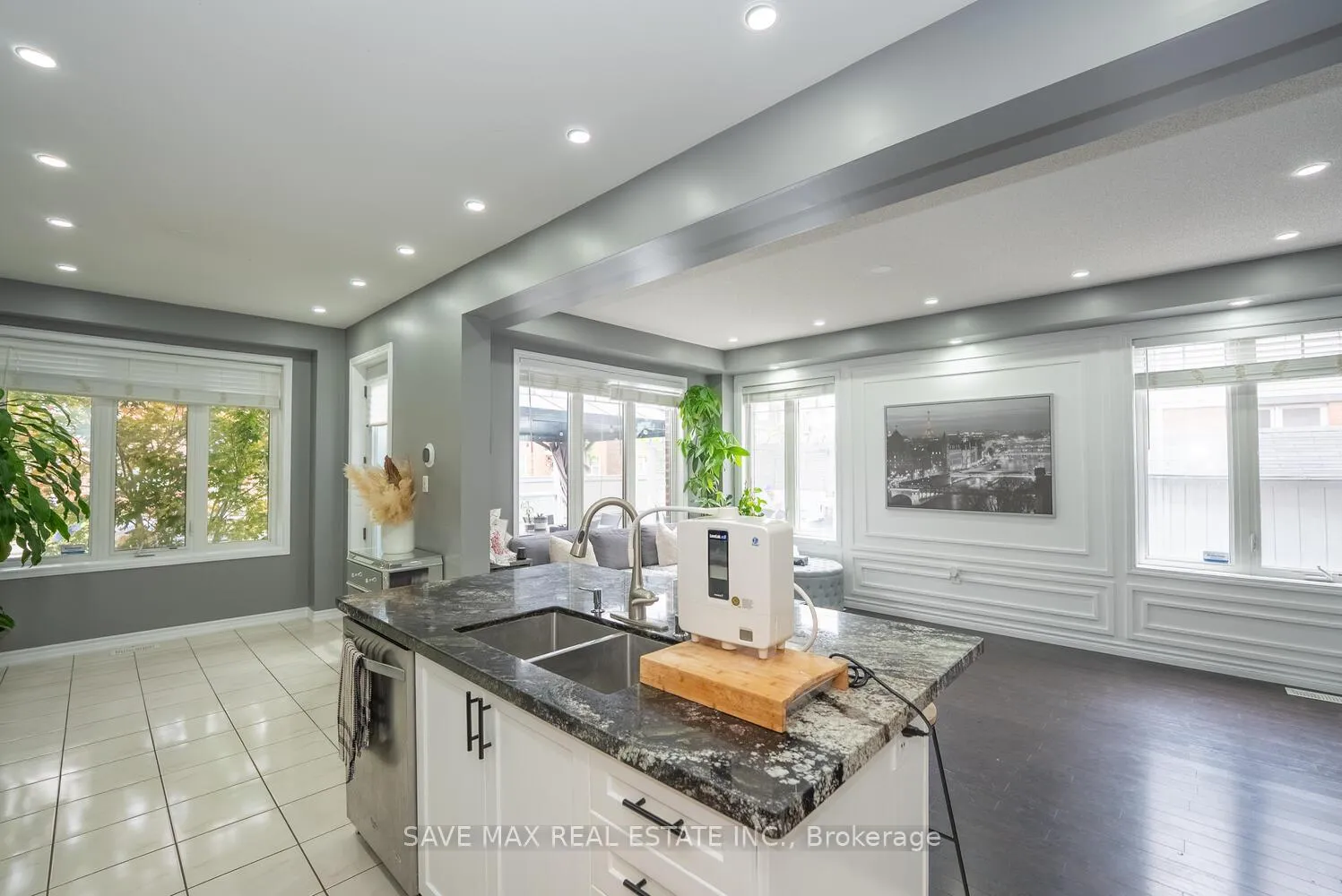Photo 10 of 2 Billiter Road, Brampton, Northwest Brampton — HOMEH