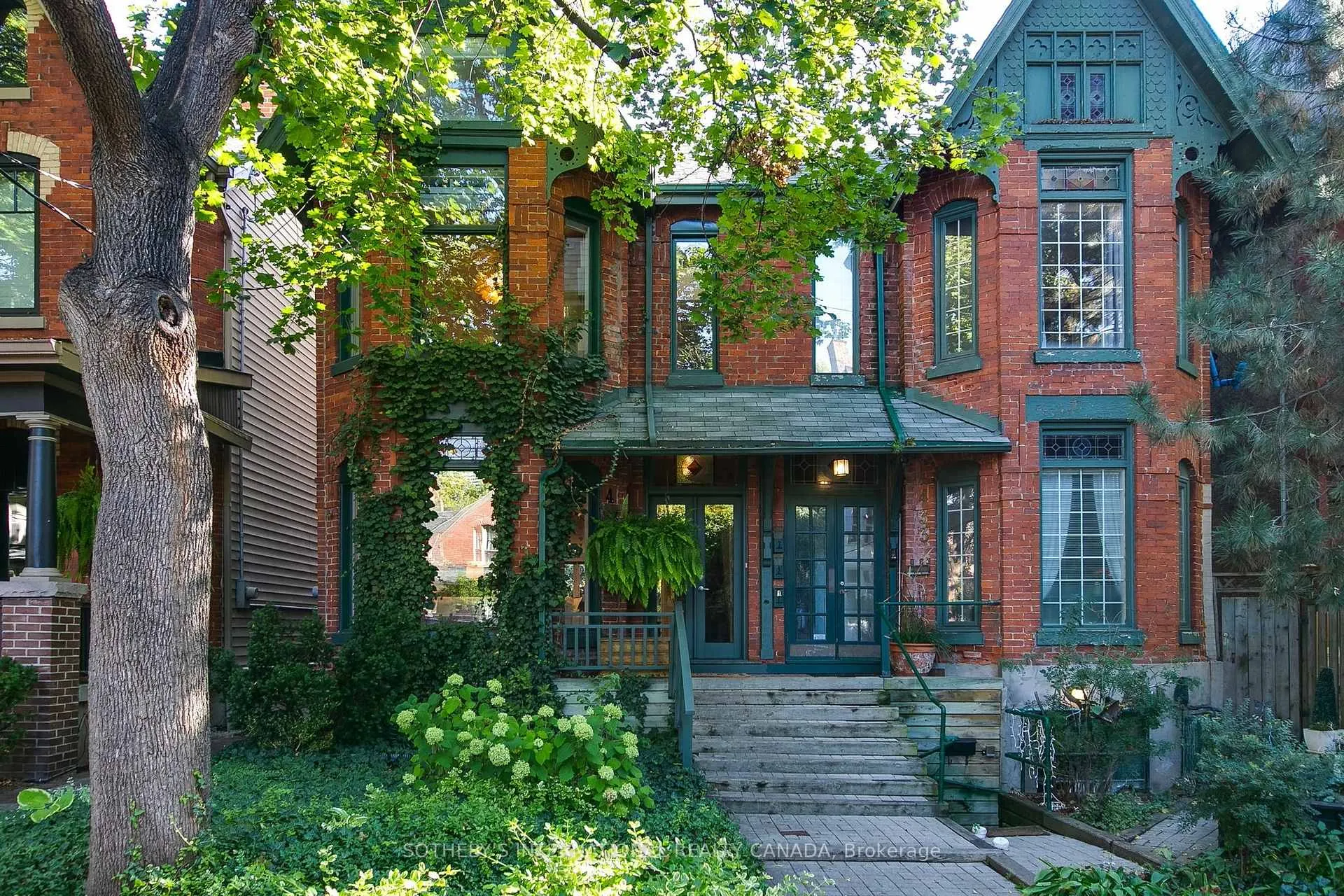Front of 435 Ontario Street
