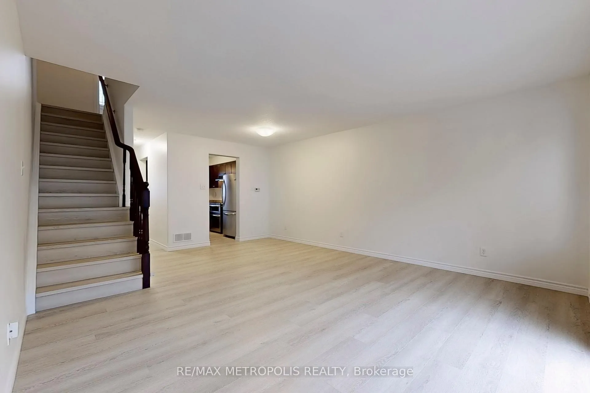 Photo 7 of Unit 22, 10 Foxglove Crescent, Kitchener — HOMEH