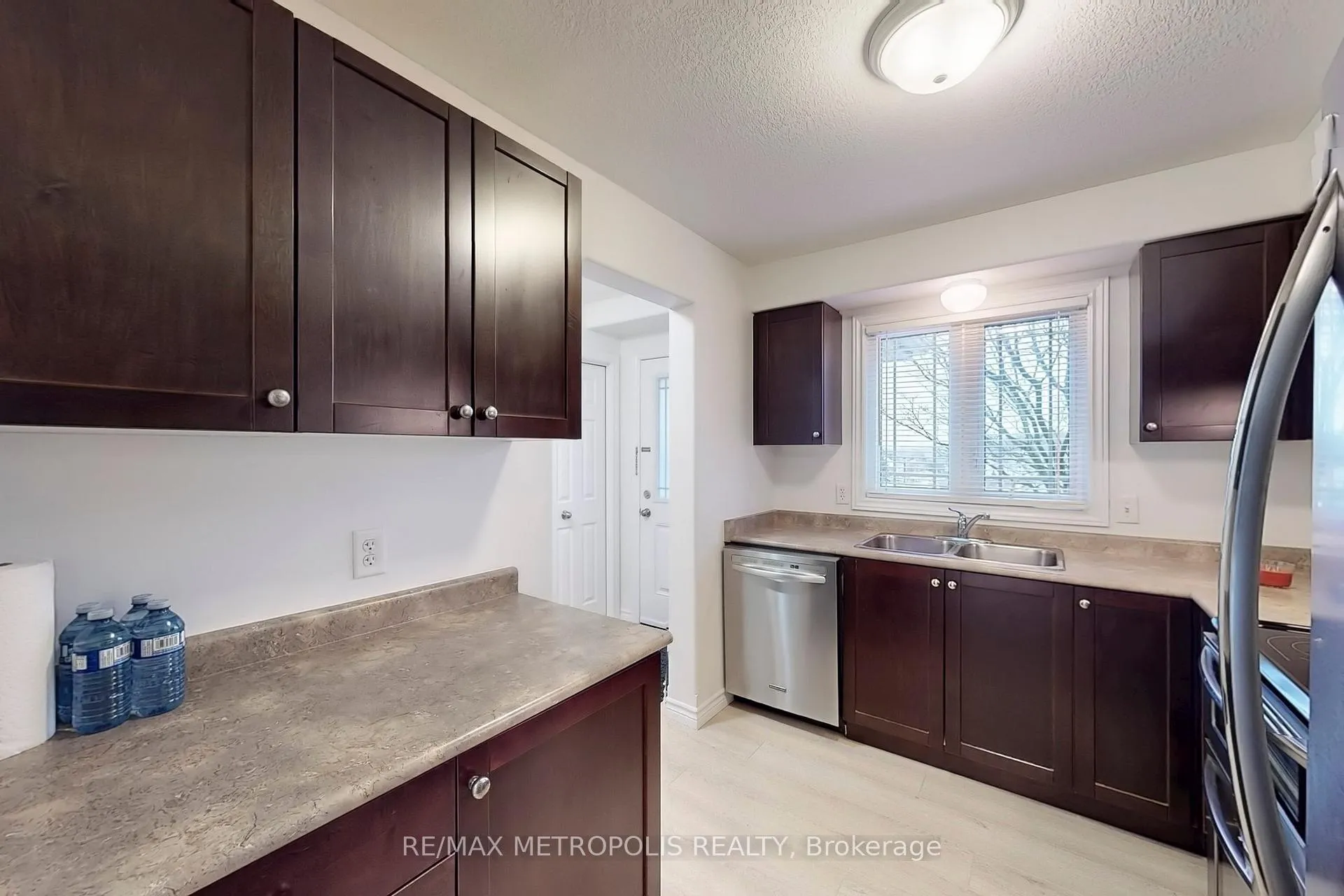 Photo 9 of Unit 22, 10 Foxglove Crescent, Kitchener — HOMEH