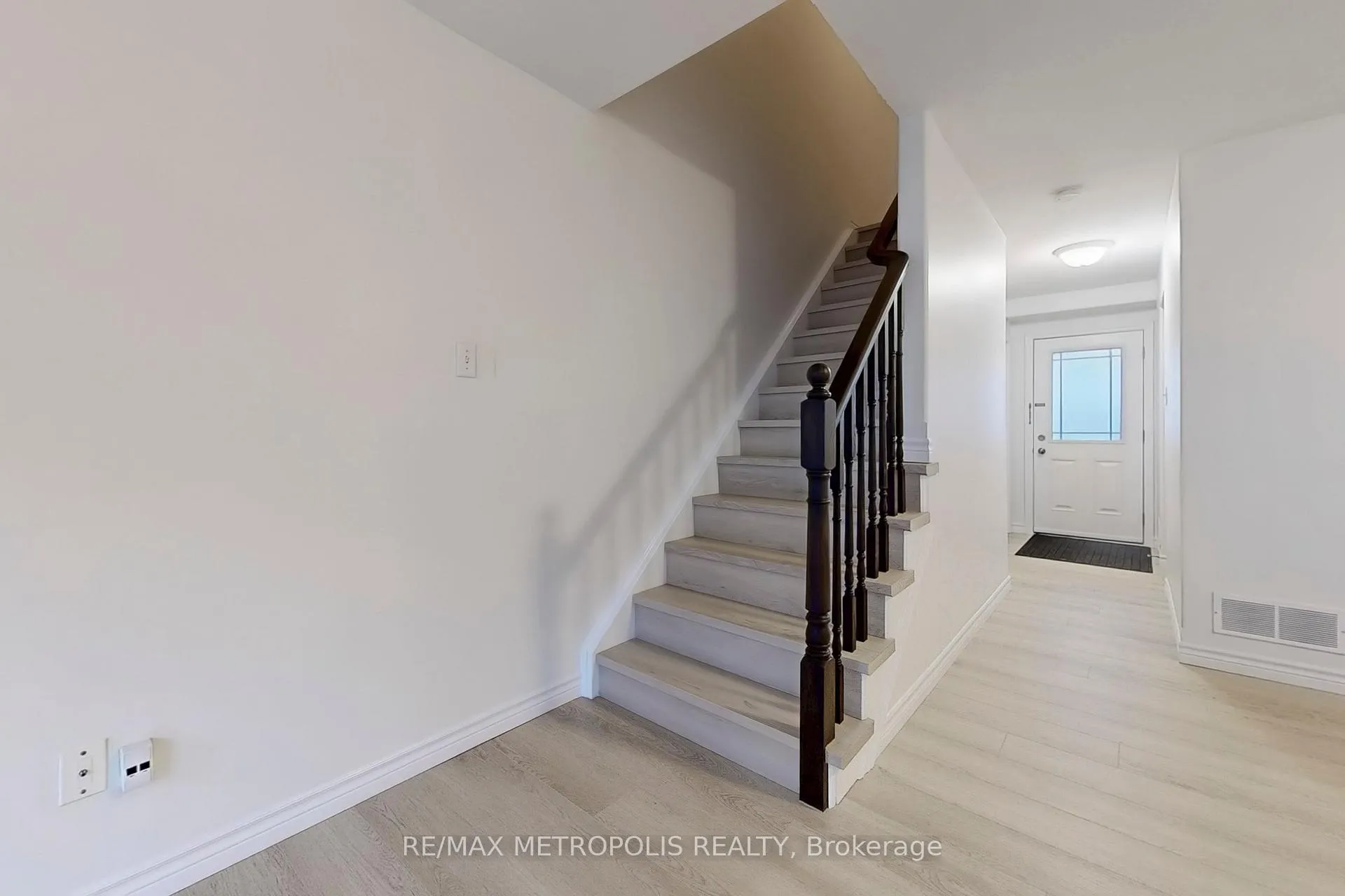 Photo 15 of Unit 22, 10 Foxglove Crescent, Kitchener — HOMEH
