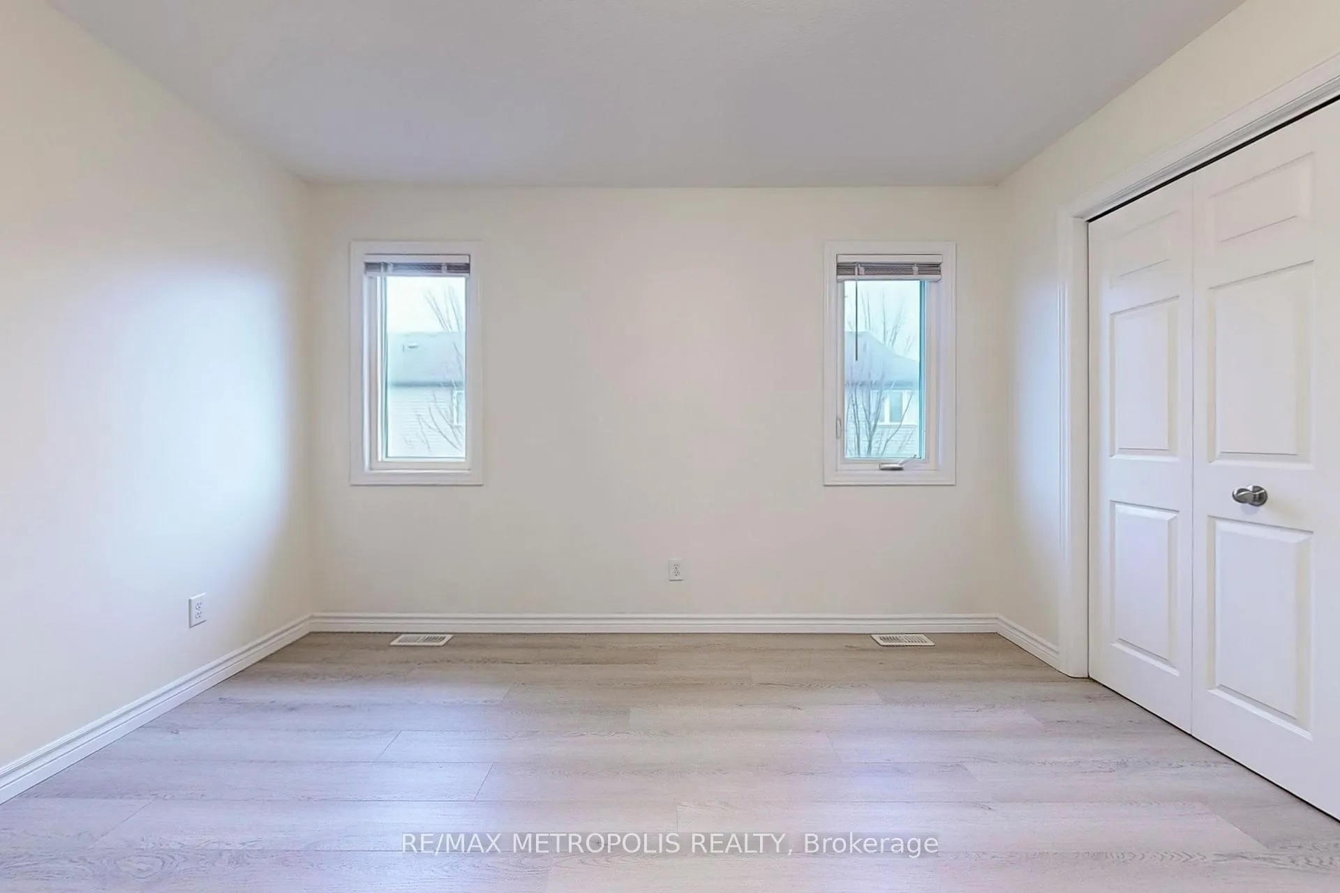 Photo 17 of Unit 22, 10 Foxglove Crescent, Kitchener — HOMEH