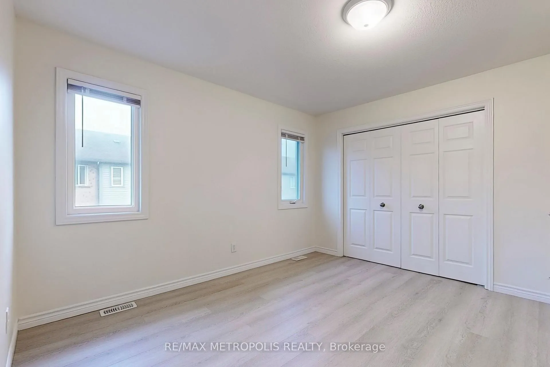 Photo 19 of Unit 22, 10 Foxglove Crescent, Kitchener — HOMEH
