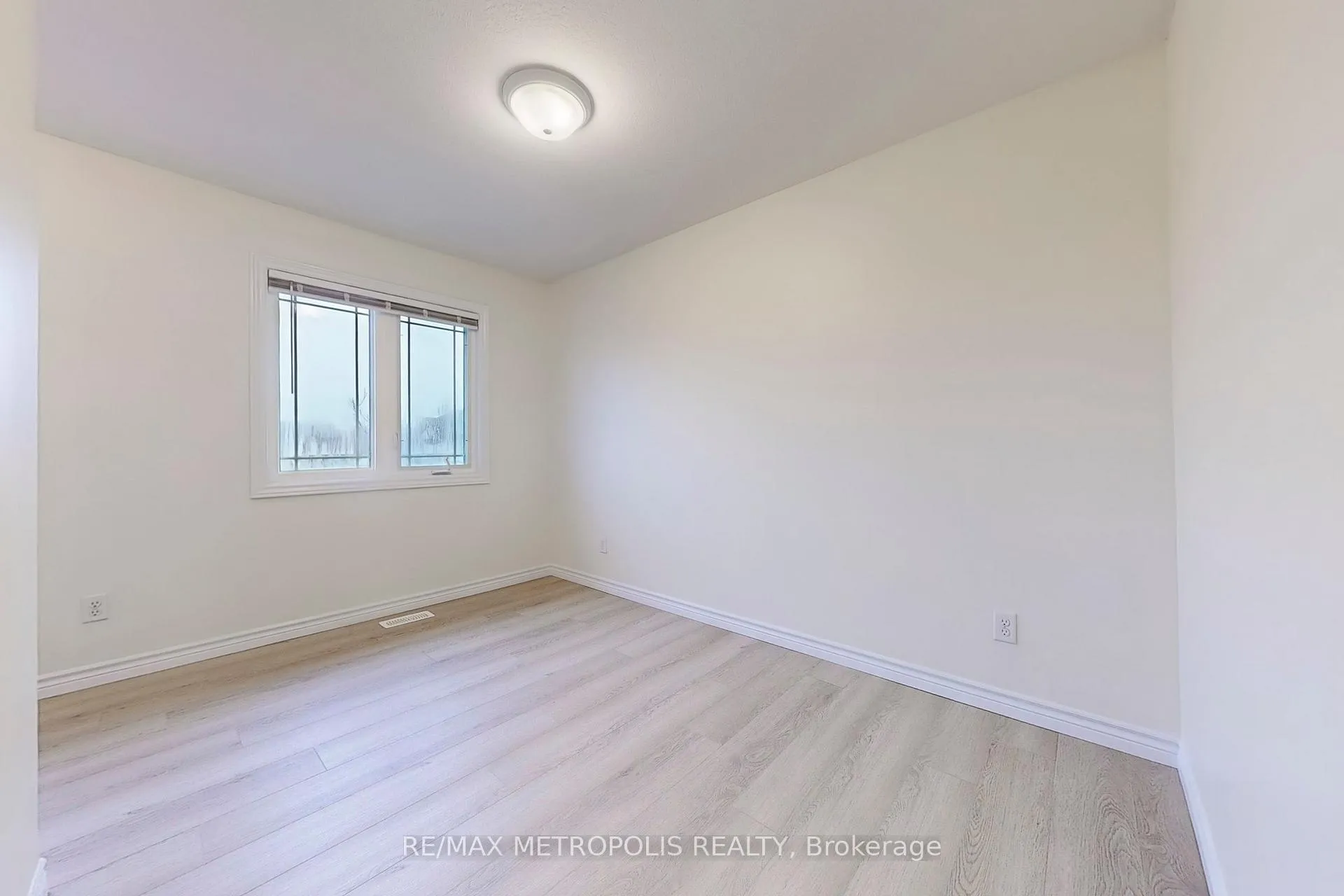 Photo 25 of Unit 22, 10 Foxglove Crescent, Kitchener — HOMEH