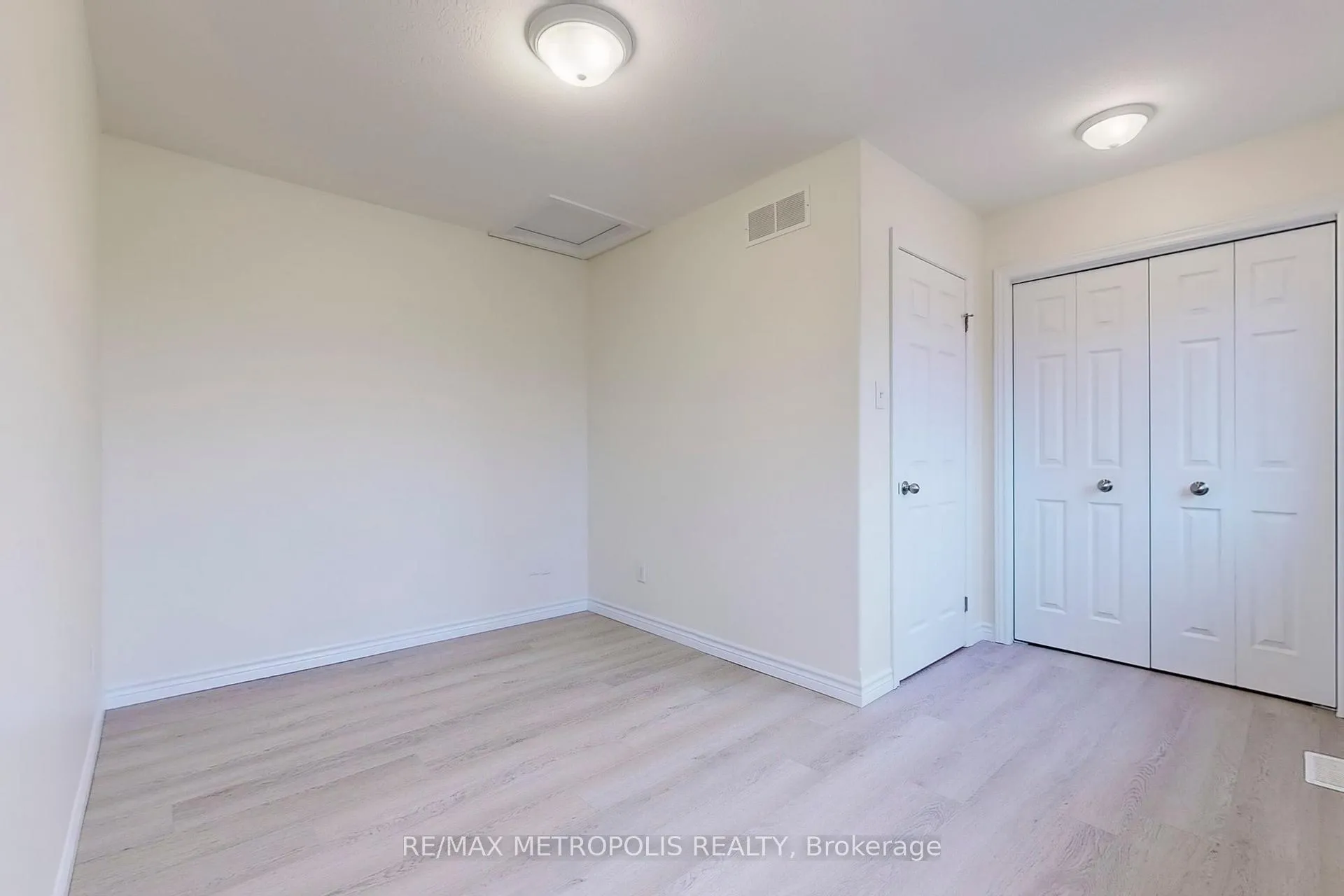 Photo 26 of Unit 22, 10 Foxglove Crescent, Kitchener — HOMEH