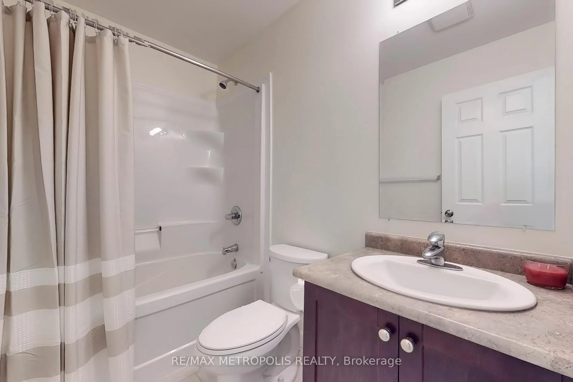 Photo 28 of Unit 22, 10 Foxglove Crescent, Kitchener — HOMEH
