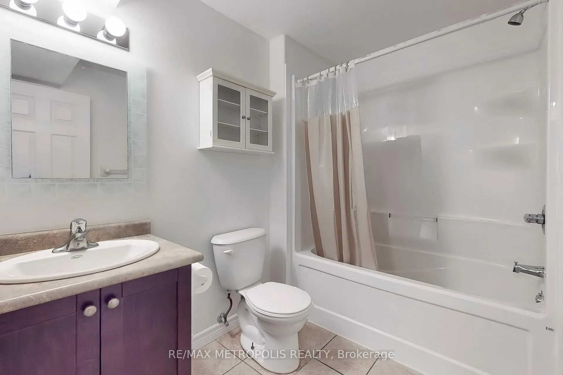 Photo 37 of Unit 22, 10 Foxglove Crescent, Kitchener — HOMEH