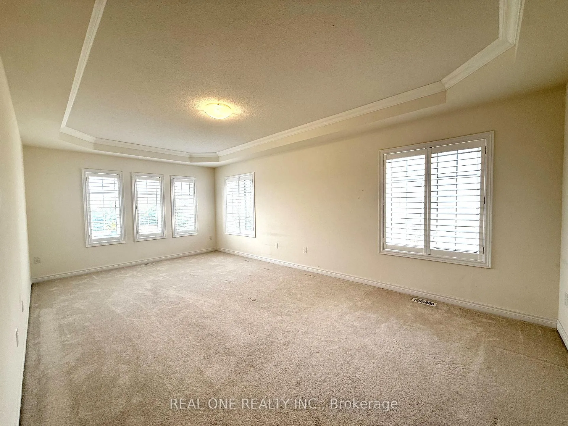 Photo 16 of 39 Mowder Drive, Aurora, Rural Aurora — HOMEH