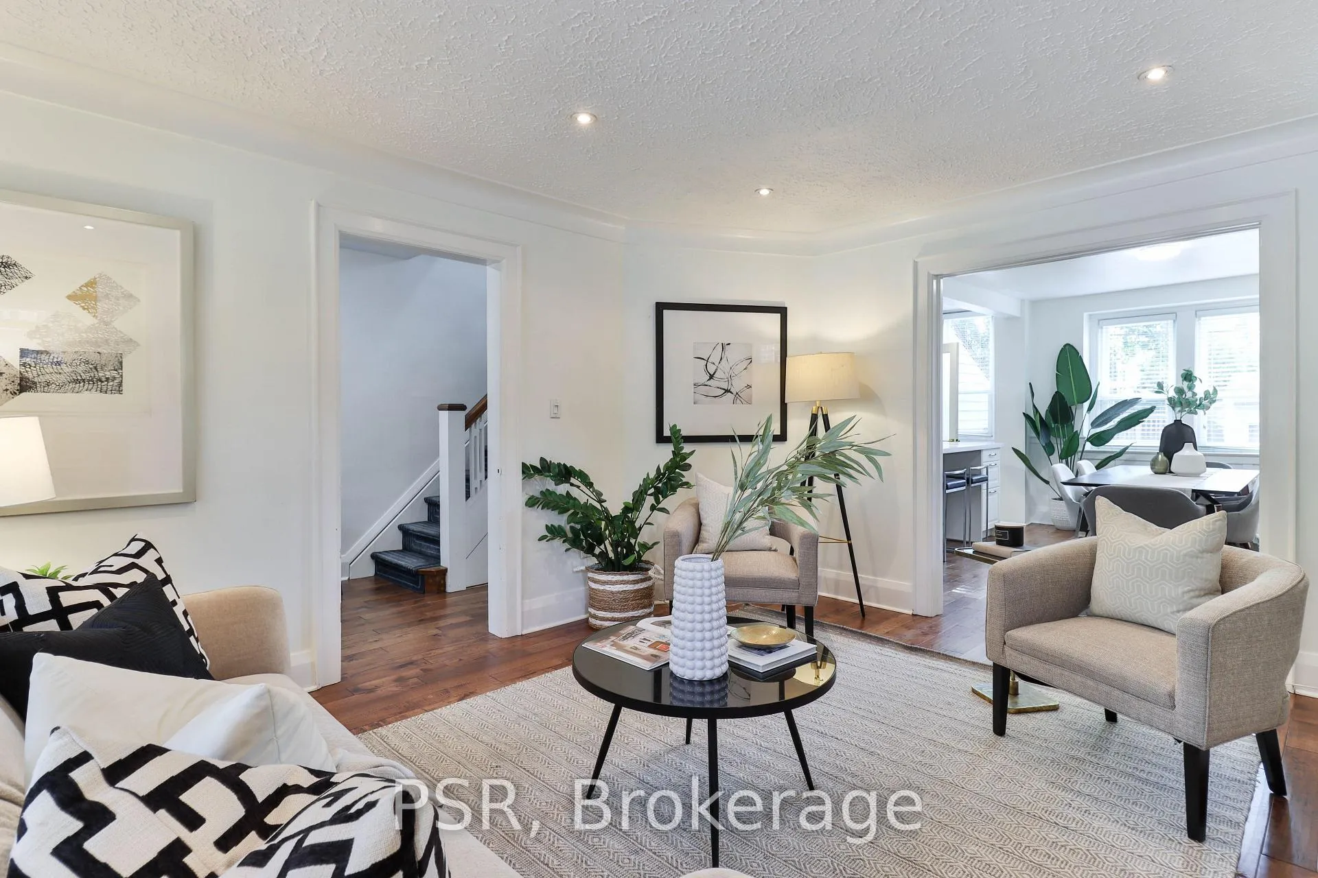 Photo 7 of 1334 Pape Avenue, Toronto, Broadview North — HOMEH