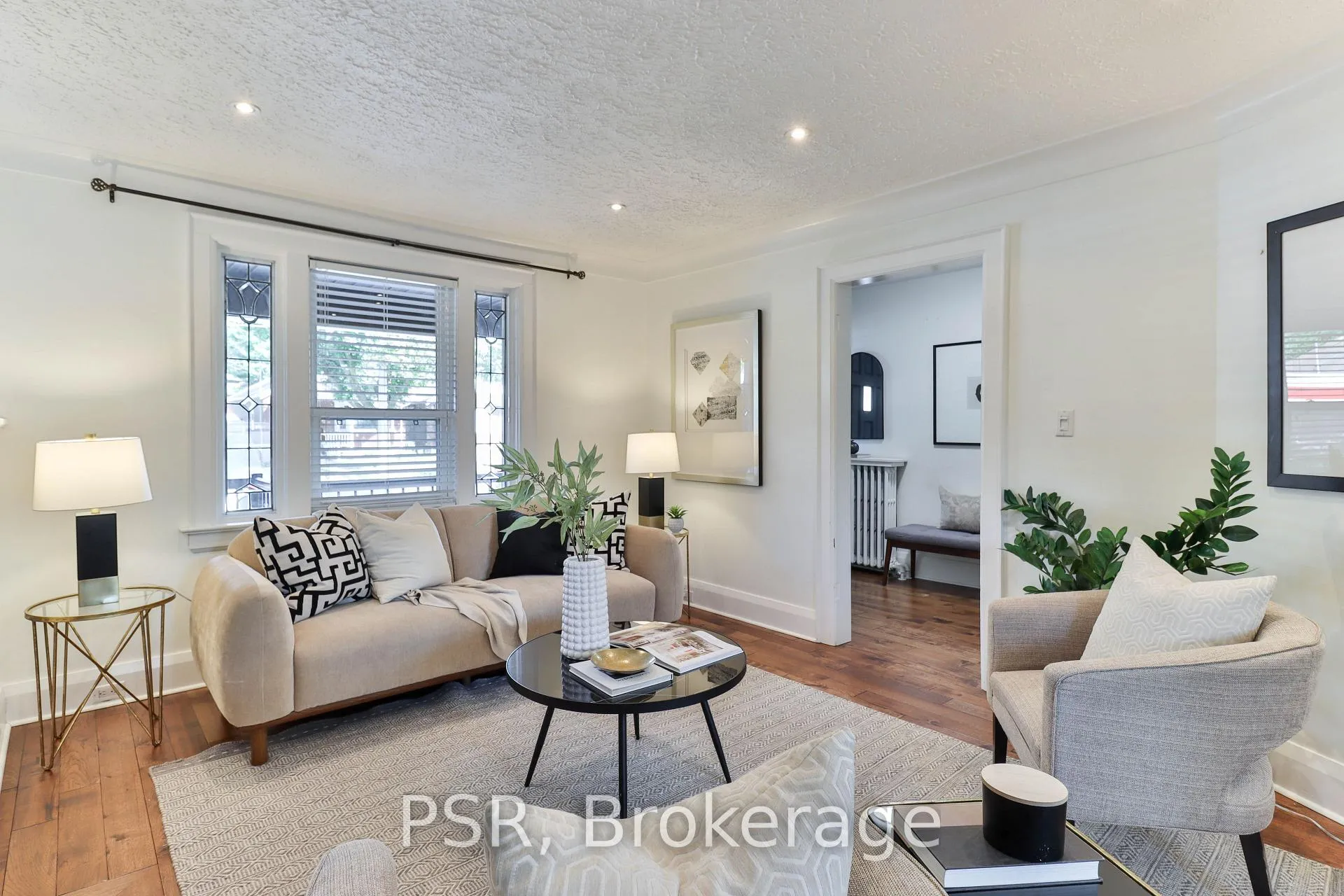 Photo 8 of 1334 Pape Avenue, Toronto, Broadview North — HOMEH