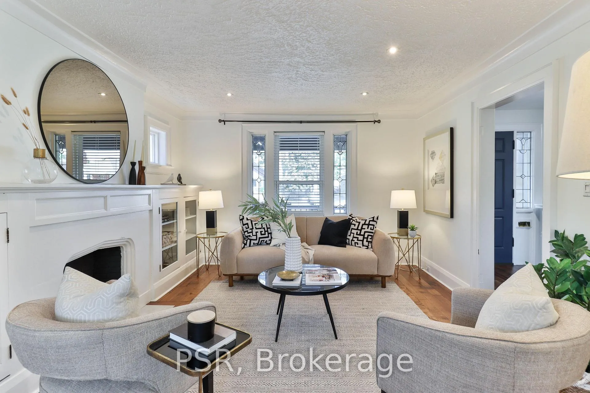 Photo 9 of 1334 Pape Avenue, Toronto, Broadview North — HOMEH