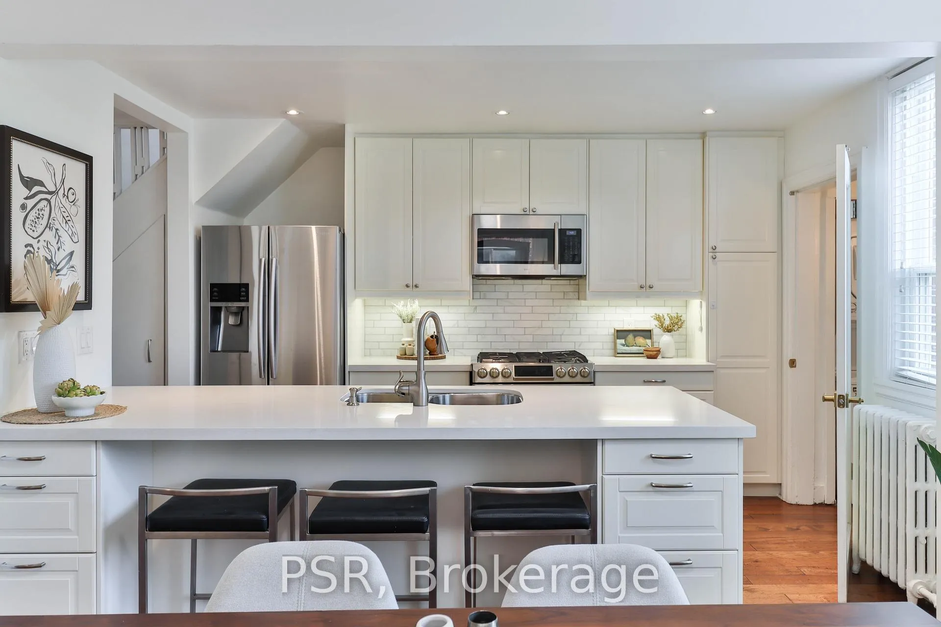 Photo 13 of 1334 Pape Avenue, Toronto, Broadview North — HOMEH