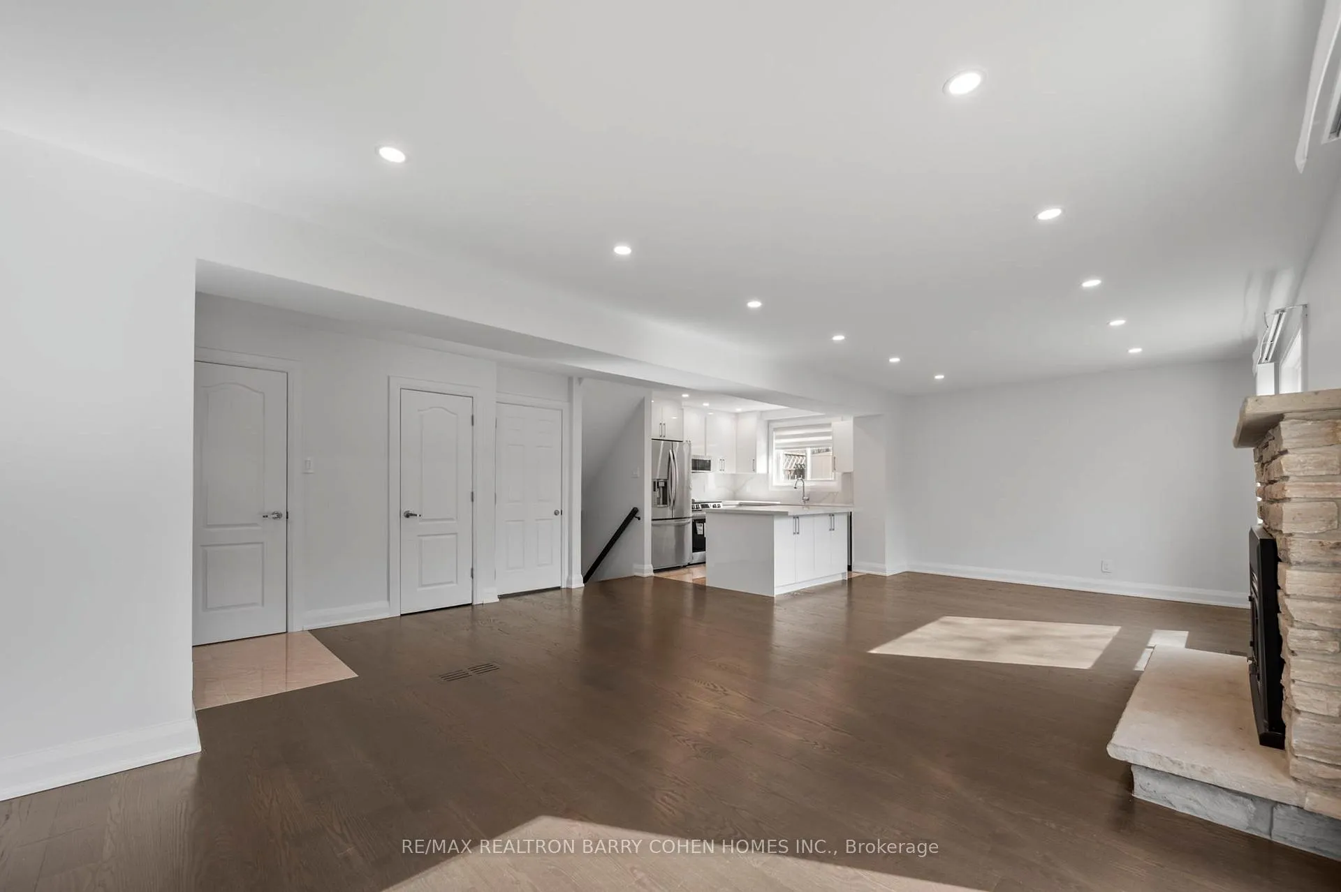 Photo 1 of Unit Basement & Back Main Lvl., 194 Romfield Circuit, Markham, Royal Orchard — HOMEH