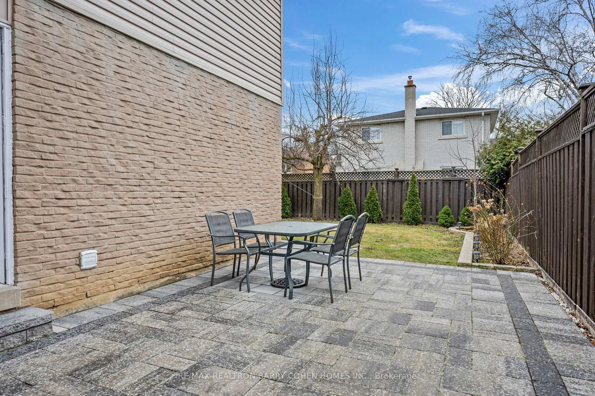 Photo 29 of Unit Basement & Back Main Lvl., 194 Romfield Circuit, Markham, Royal Orchard — HOMEH