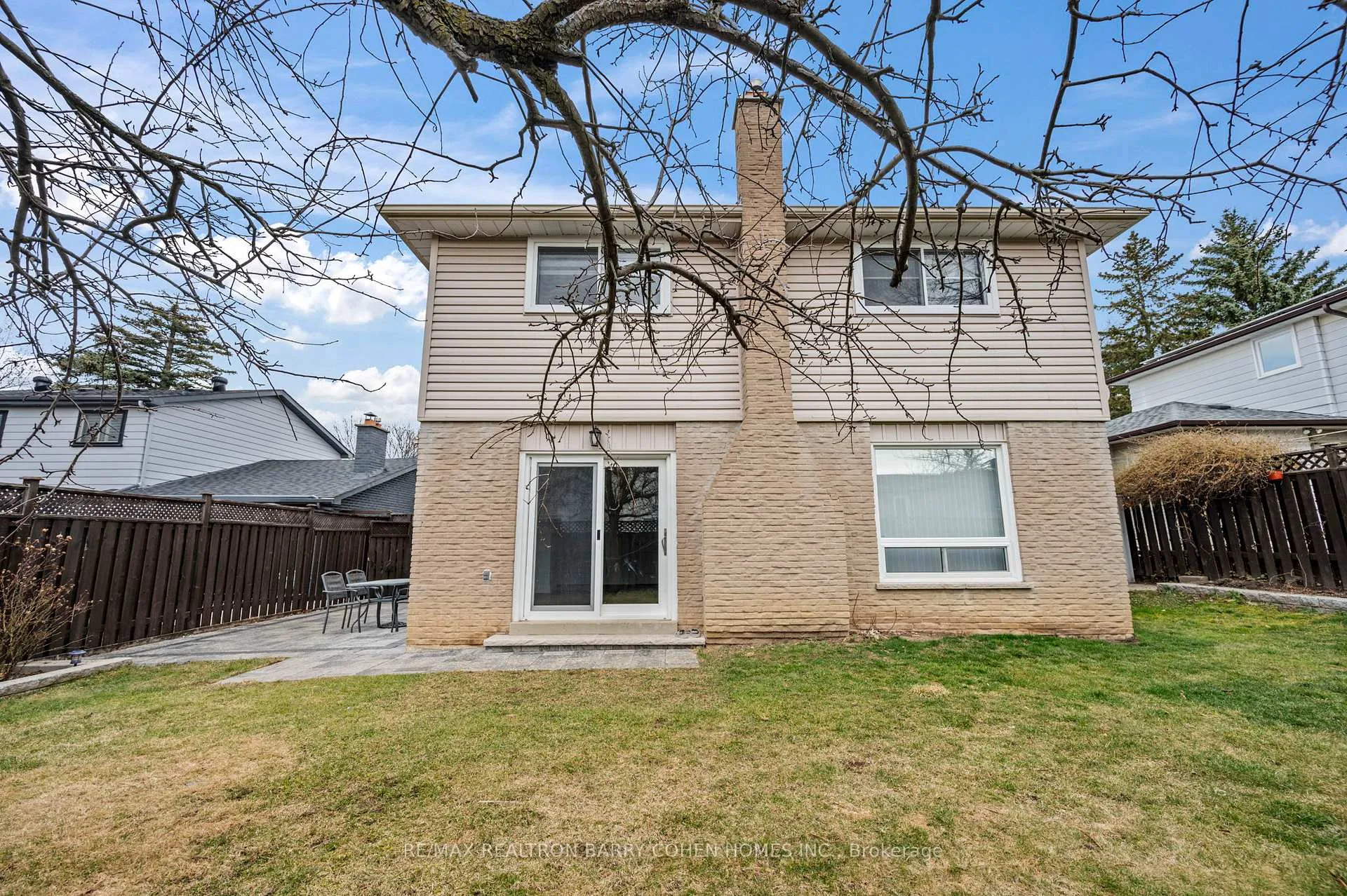 Photo 33 of Unit Basement & Back Main Lvl., 194 Romfield Circuit, Markham, Royal Orchard — HOMEH