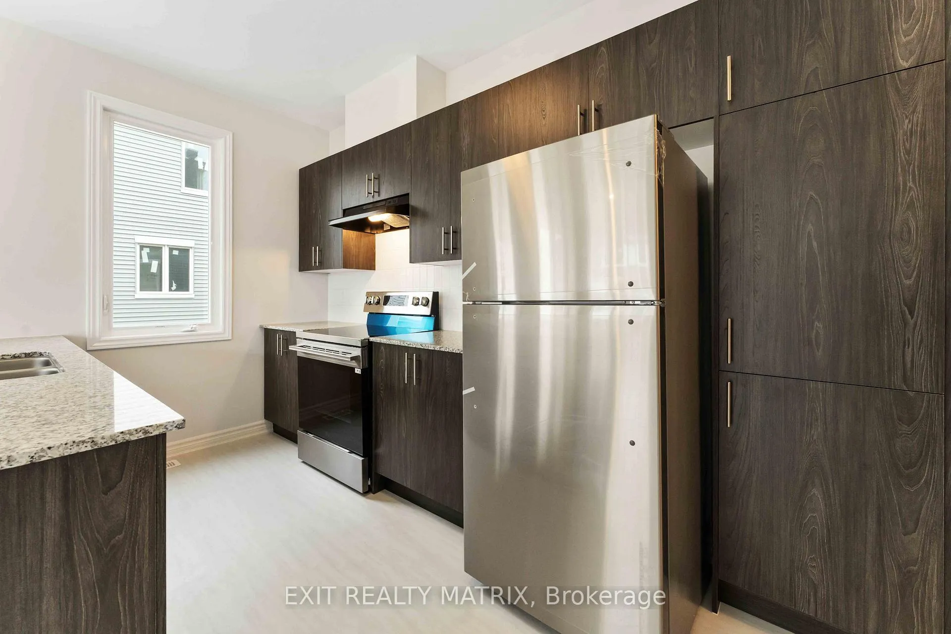 Photo 7 of 200 Ryan Reynolds Way, Ottawa, Mer Bleue/Bradley Estates/Anderson Park — HOMEH