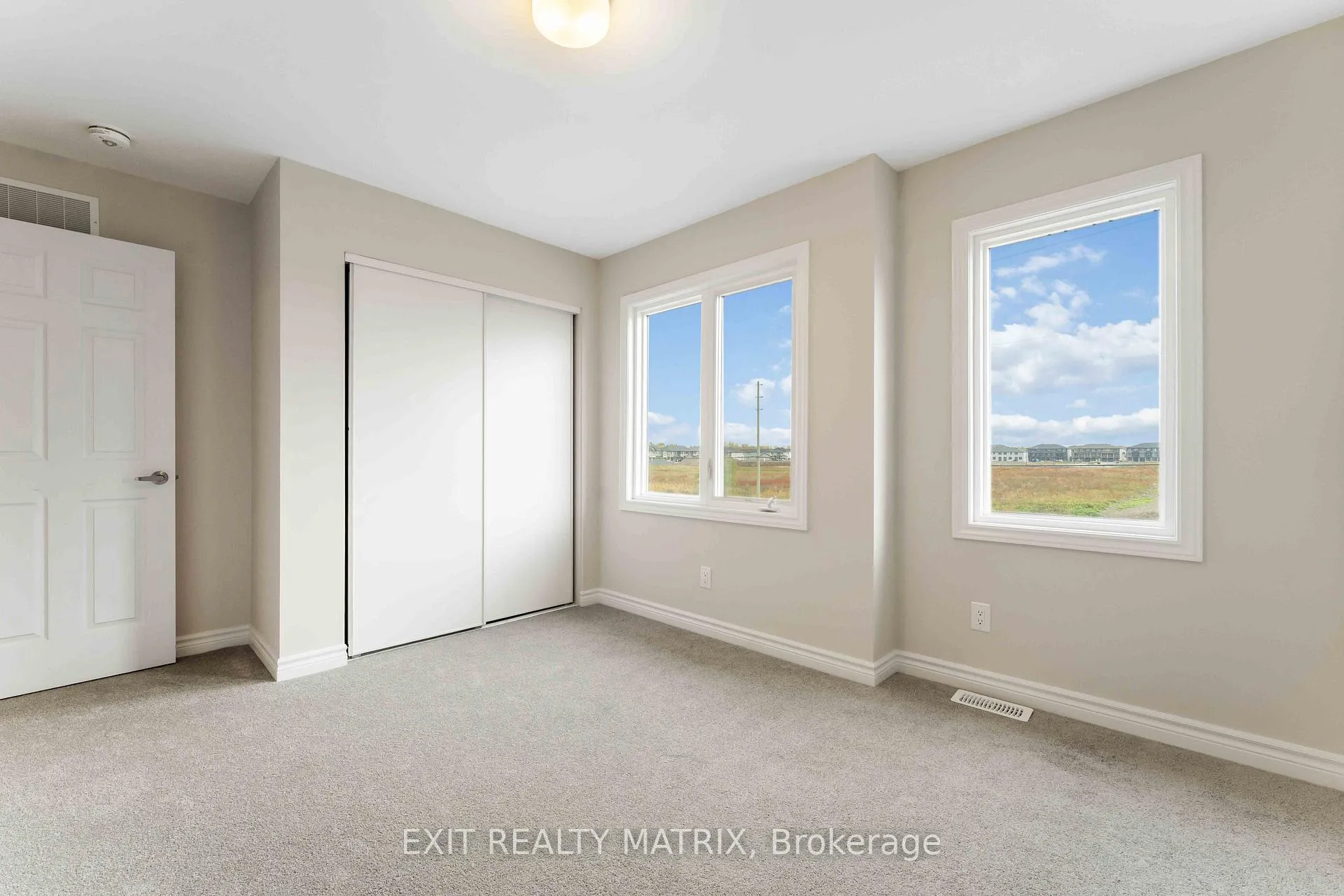 Photo 17 of 200 Ryan Reynolds Way, Ottawa, Mer Bleue/Bradley Estates/Anderson Park — HOMEH