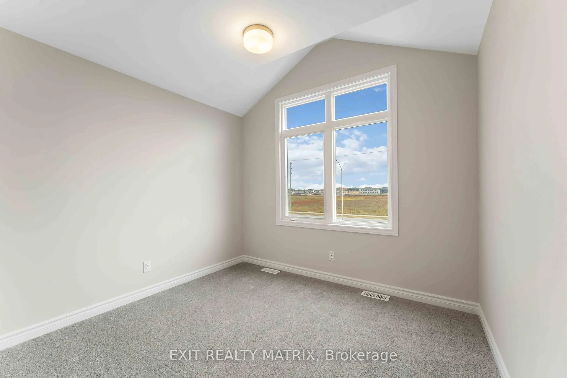 Photo 18 of 200 Ryan Reynolds Way, Ottawa, Mer Bleue/Bradley Estates/Anderson Park — HOMEH