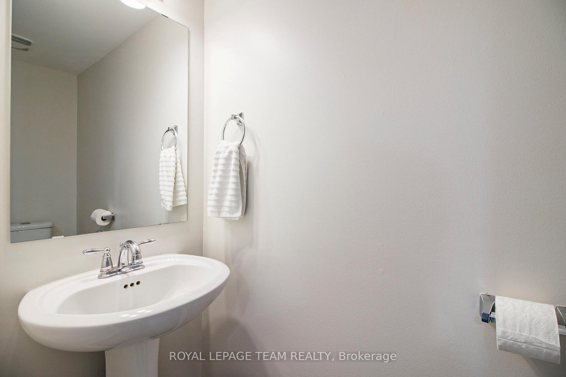 Photo 17 of 623 Bluegill Avenue, Ottawa, Barrhaven - Half Moon Bay — HOMEH