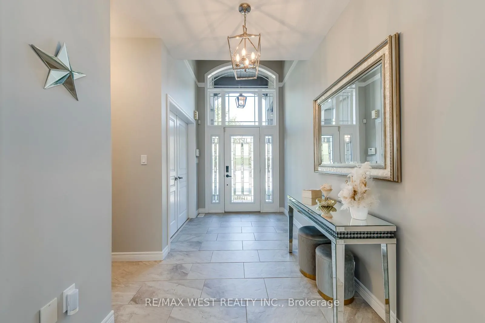 Photo 3 of 55 Kaufman Drive, Hamilton, Binbrook — HOMEH