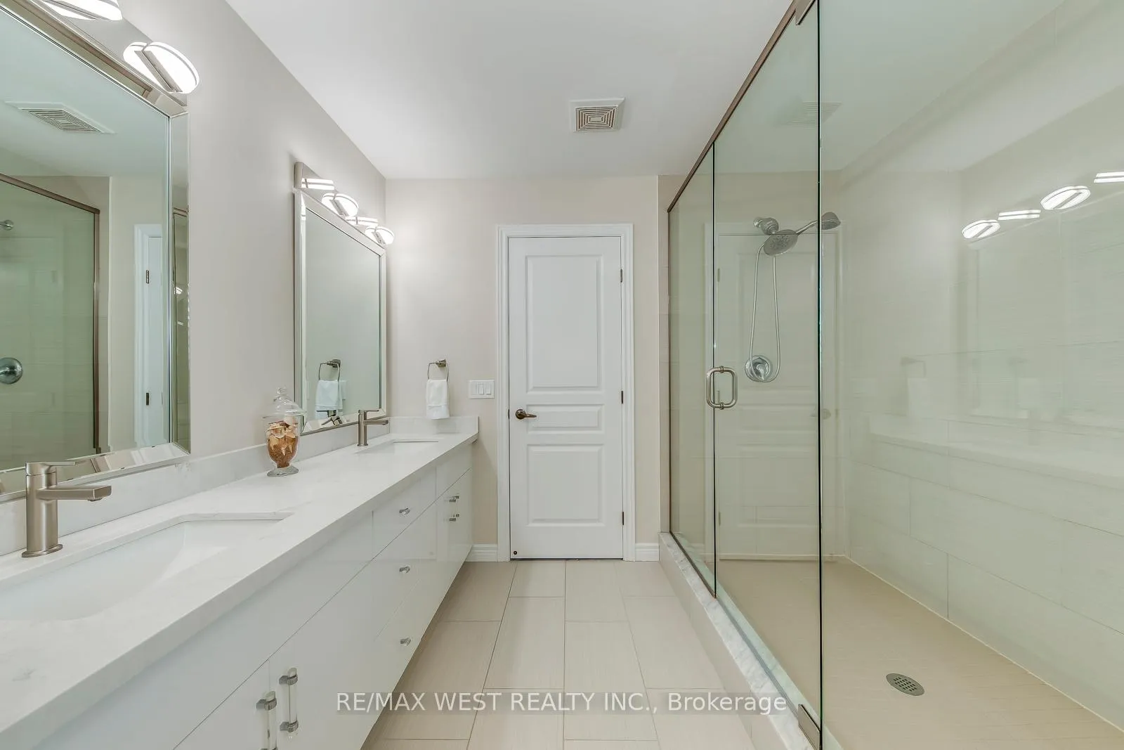 Photo 24 of 55 Kaufman Drive, Hamilton, Binbrook — HOMEH