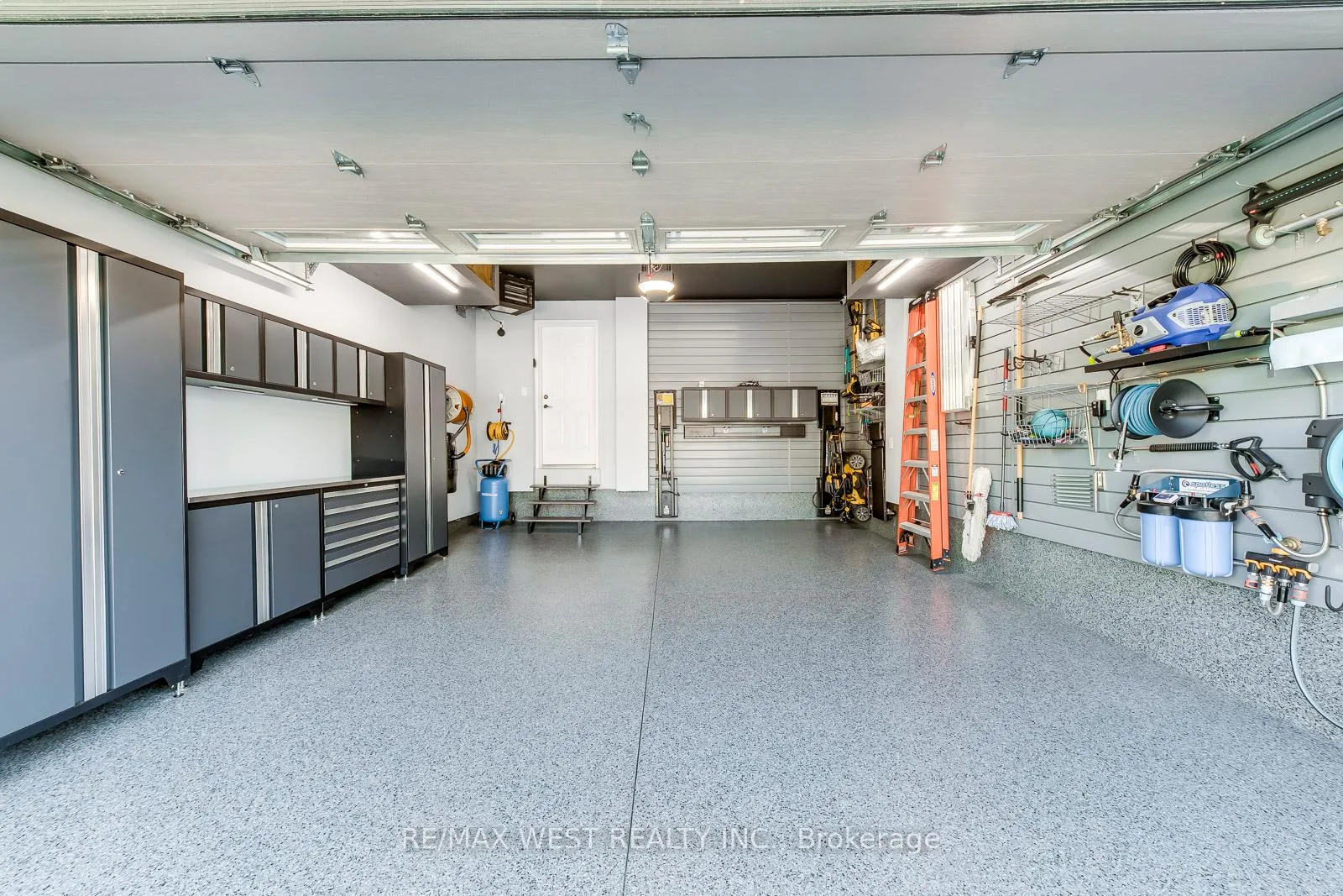 Photo 34 of 55 Kaufman Drive, Hamilton, Binbrook — HOMEH