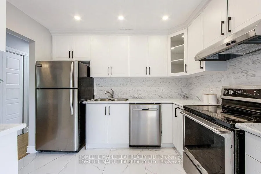 Photo 14 of 689 Macyoung Drive W, Kincardine — HOMEH