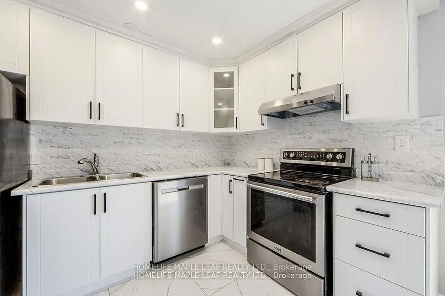 Photo 15 of 689 Macyoung Drive W, Kincardine — HOMEH