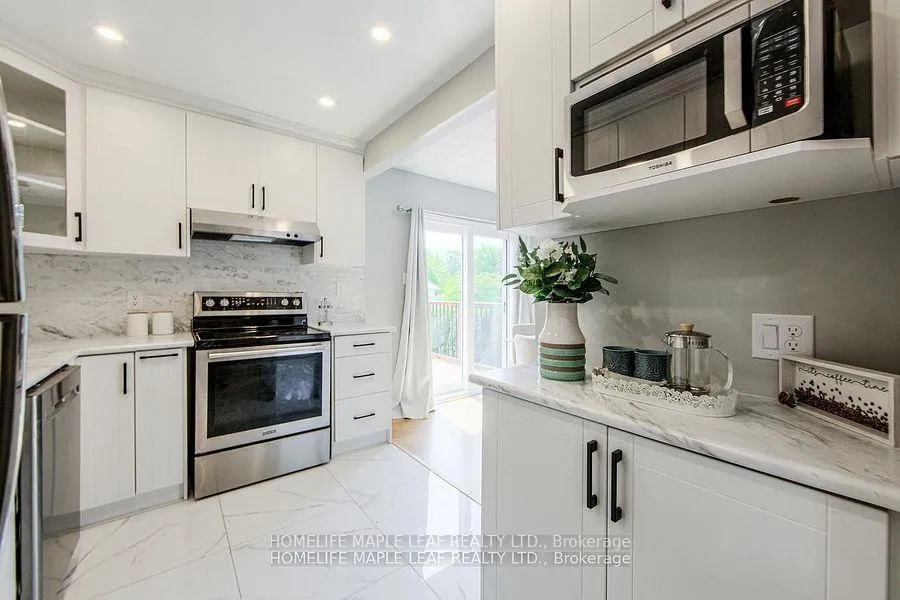 Photo 16 of 689 Macyoung Drive W, Kincardine — HOMEH