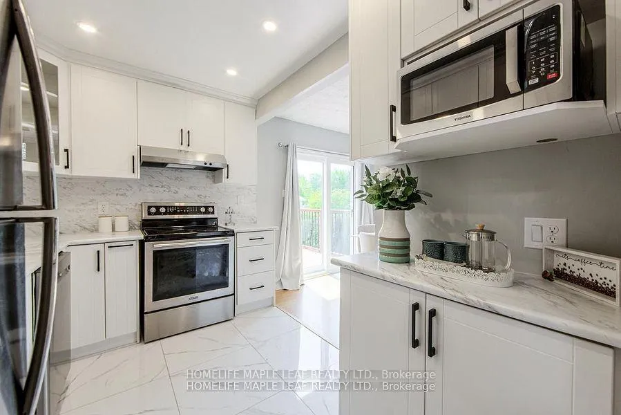 Photo 18 of 689 Macyoung Drive W, Kincardine — HOMEH
