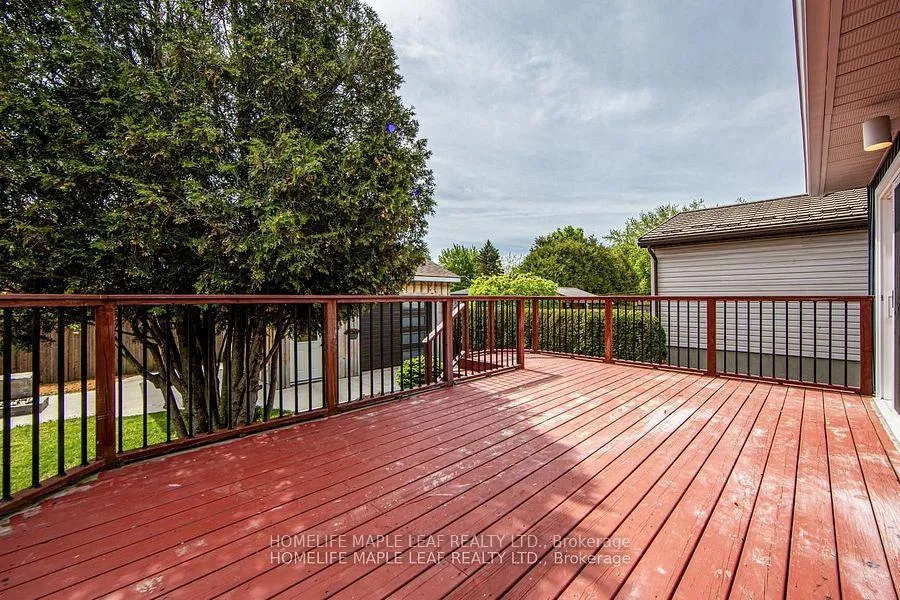 Photo 41 of 689 Macyoung Drive W, Kincardine — HOMEH