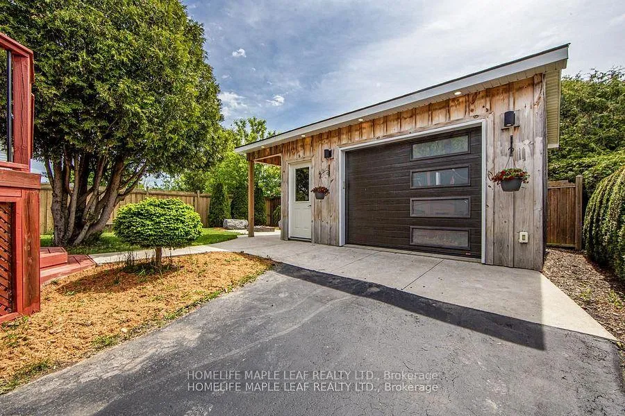 Photo 49 of 689 Macyoung Drive W, Kincardine — HOMEH