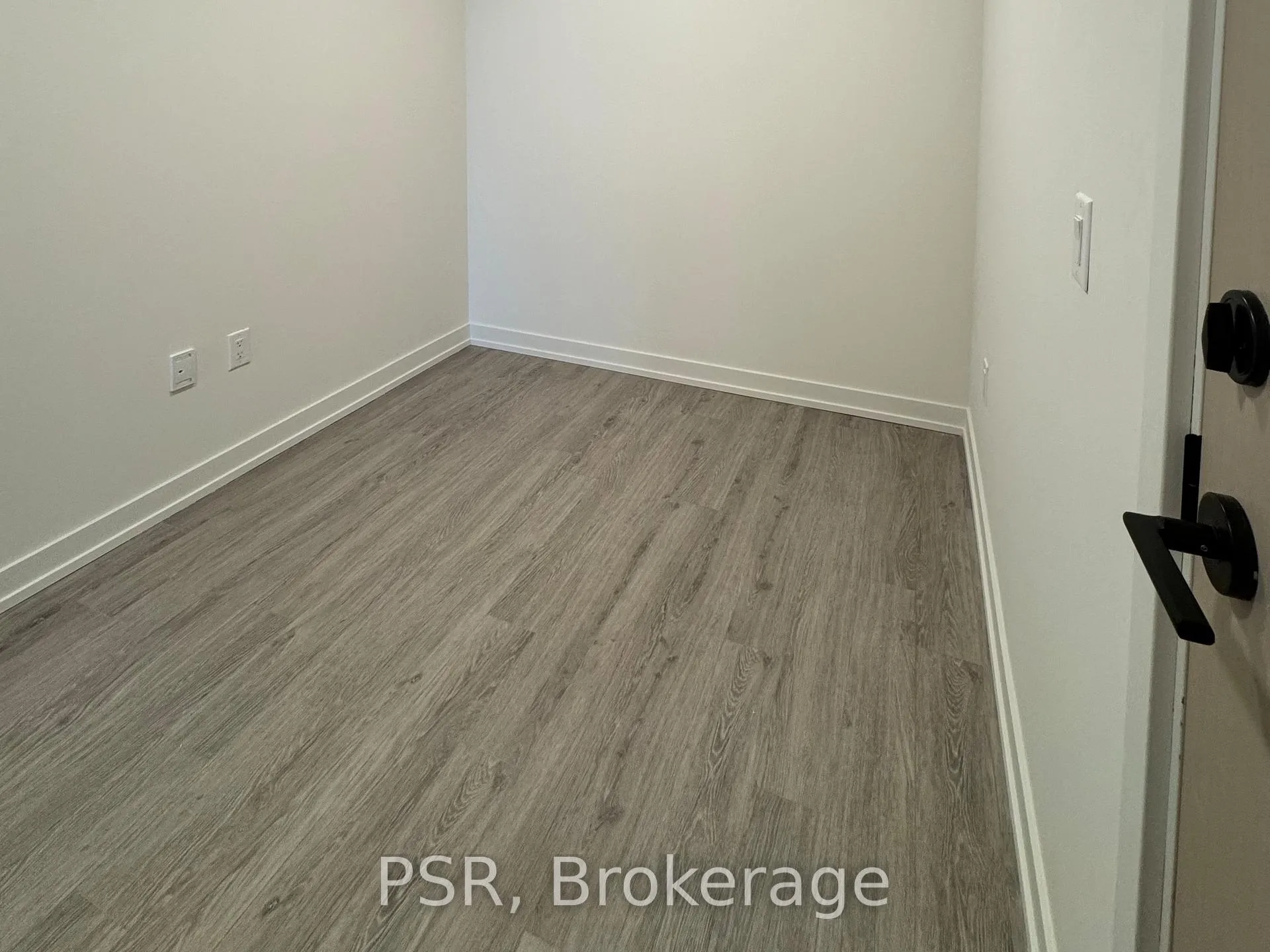 Photo 7 of Unit 512, 181 Sterling Road, Toronto, Dufferin Grove — HOMEH
