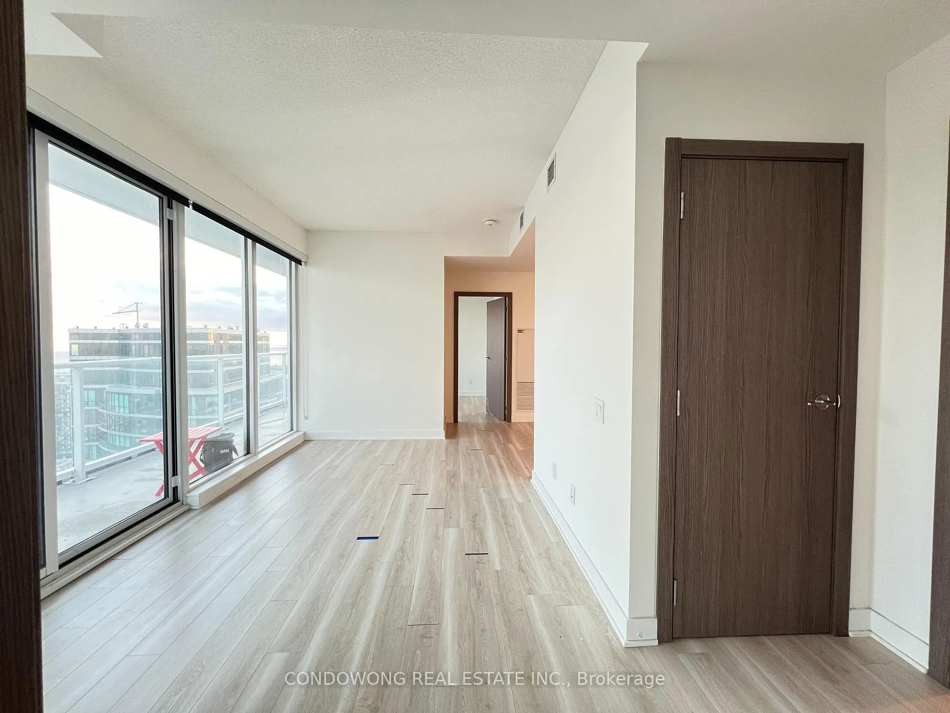 Photo 7 of Unit 3811, 19 Bathurst Street, Toronto, Waterfront Communities — HOMEH