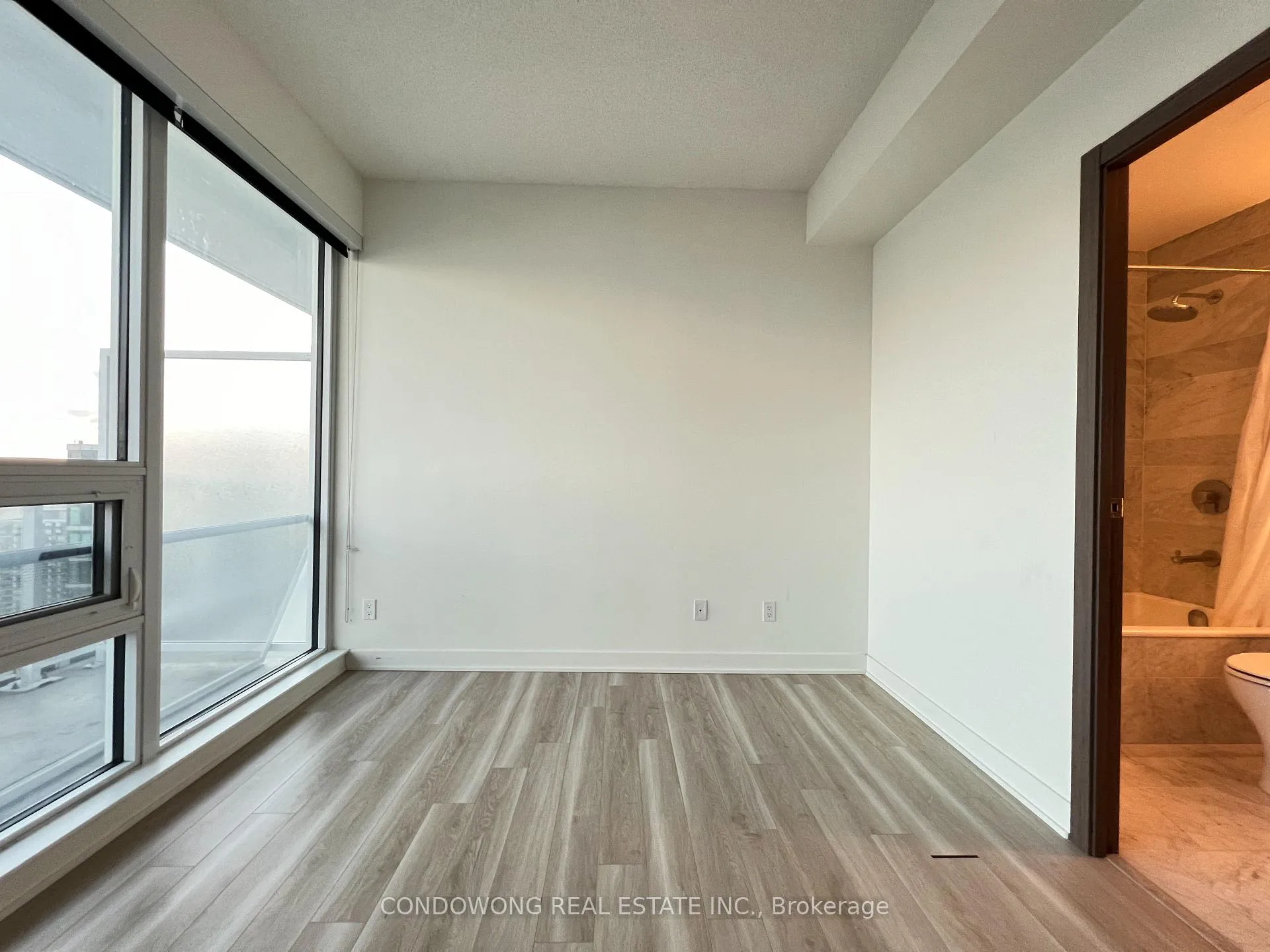 Photo 17 of Unit 3811, 19 Bathurst Street, Toronto, Waterfront Communities — HOMEH