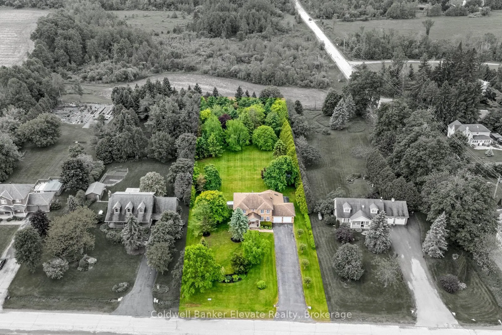 Photo 2 of 4 Southwinds Drive, Halton Hills, Rural Halton Hills — HOMEH
