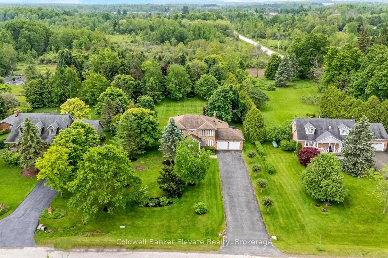 Photo 4 of 4 Southwinds Drive, Halton Hills, Rural Halton Hills — HOMEH