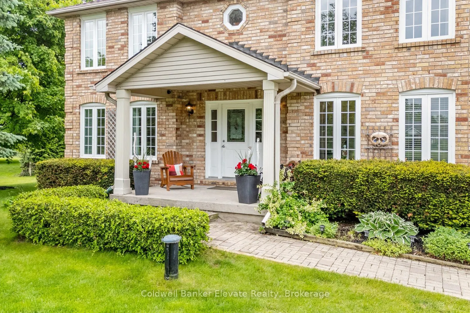 Photo 5 of 4 Southwinds Drive, Halton Hills, Rural Halton Hills — HOMEH