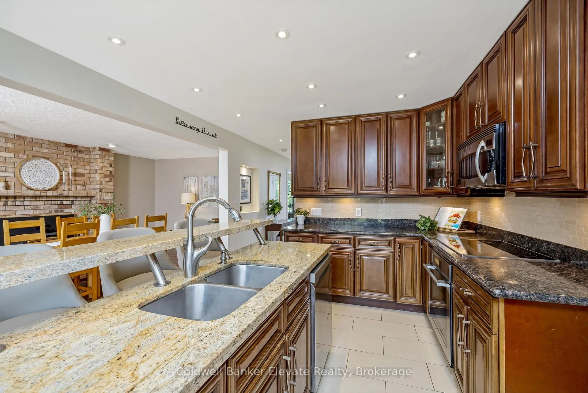 Photo 12 of 4 Southwinds Drive, Halton Hills, Rural Halton Hills — HOMEH